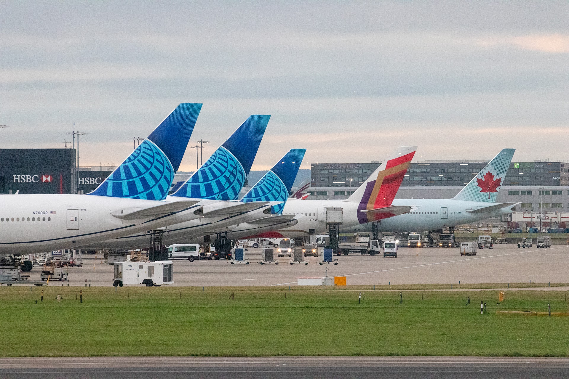 Top 5 Reasons Plane Spotters use SpottingLog